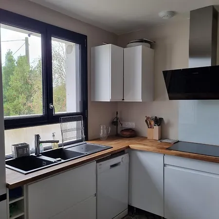 Un Au Chateau Apartman