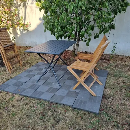 Un Au Chateau