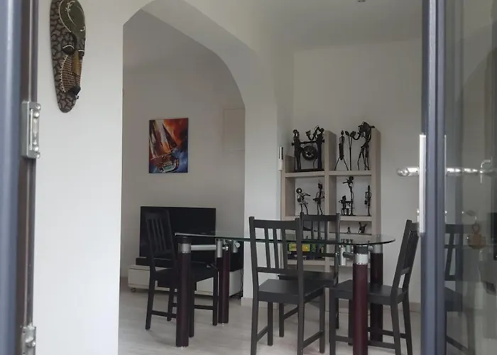 Un Au Chateau Appartement