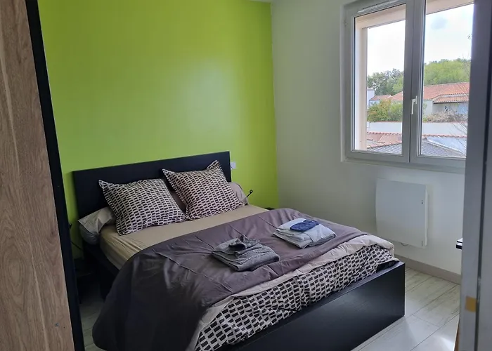 Un Au Chateau * Le Château-dʼOléron